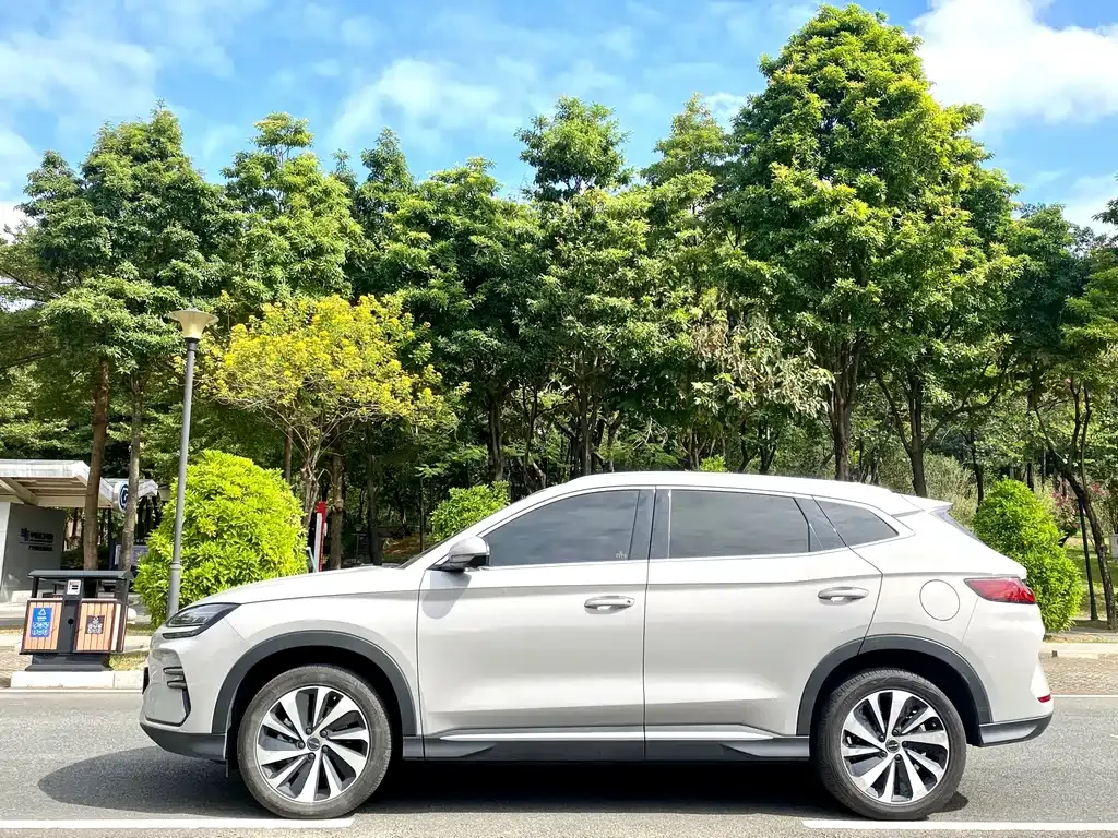 BYD PLUS New Energy — фото 8