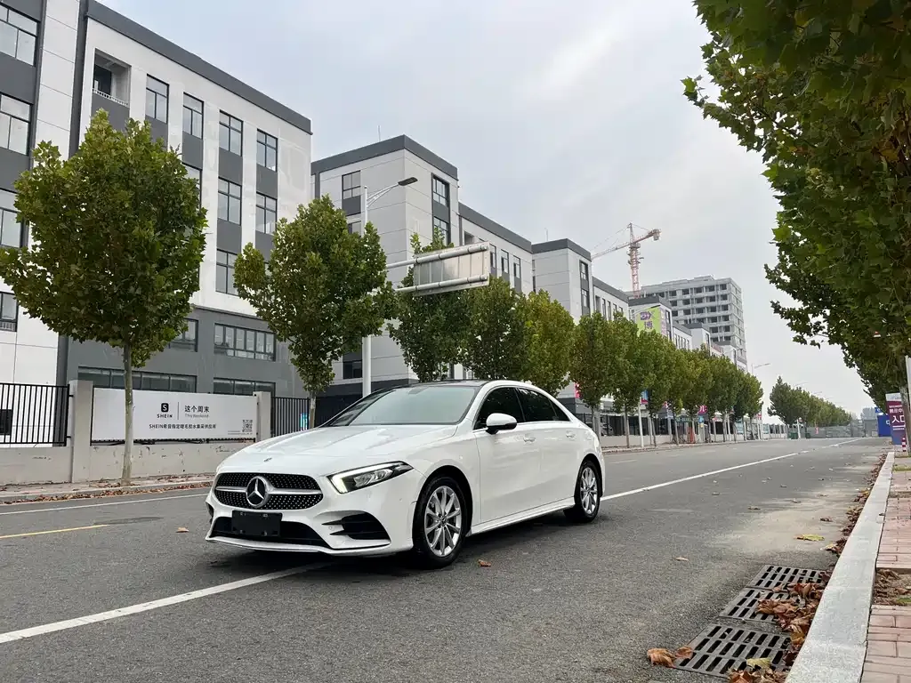 Mercedes-Benz A-Class — фото 1