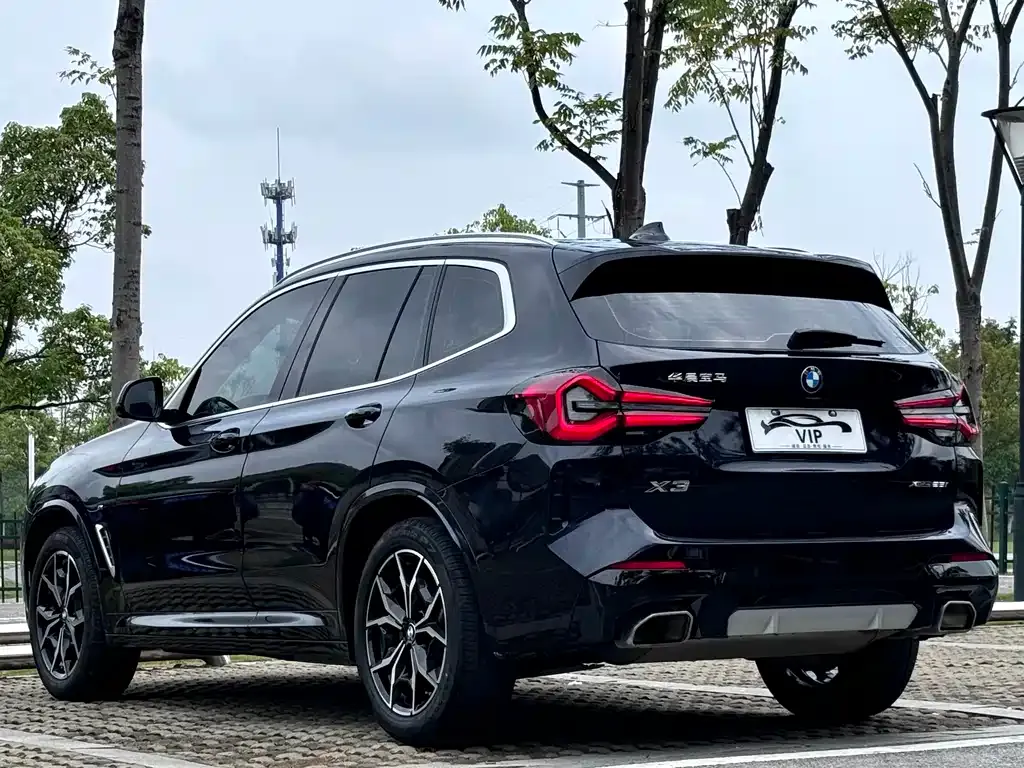 BMW X3 — фото 9