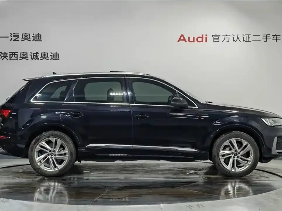 Audi Q7 — фото 3