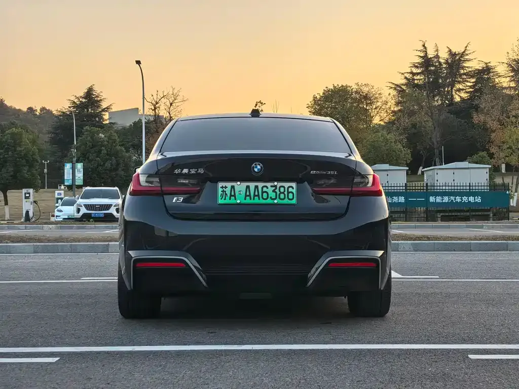BMW i3 — фото 6