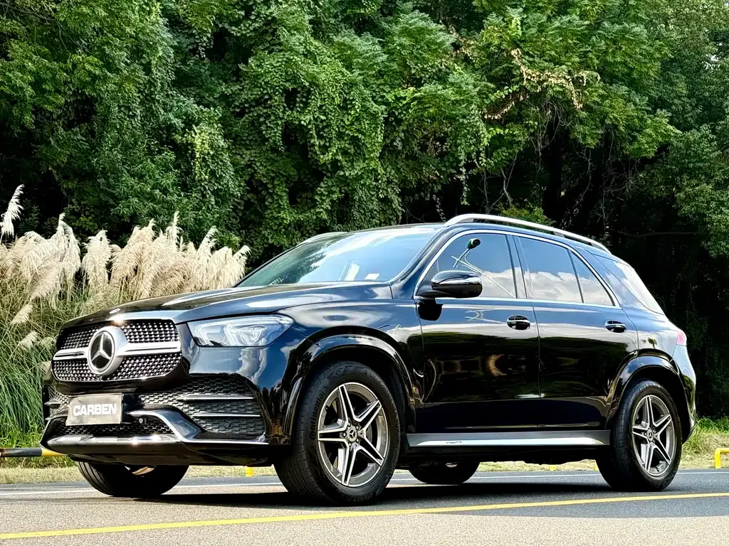 Mercedes-Benz GLE — фото 1