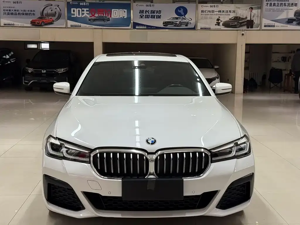 BMW 5 Series — фото 2