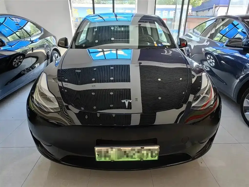 Tesla Model Y — фото 2