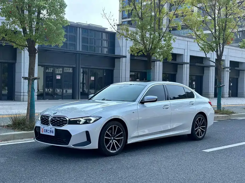 BMW 3 Series — фото 1