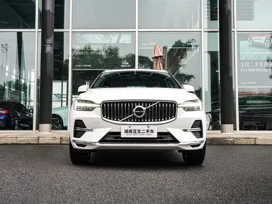Volvo XC60 — фото 2