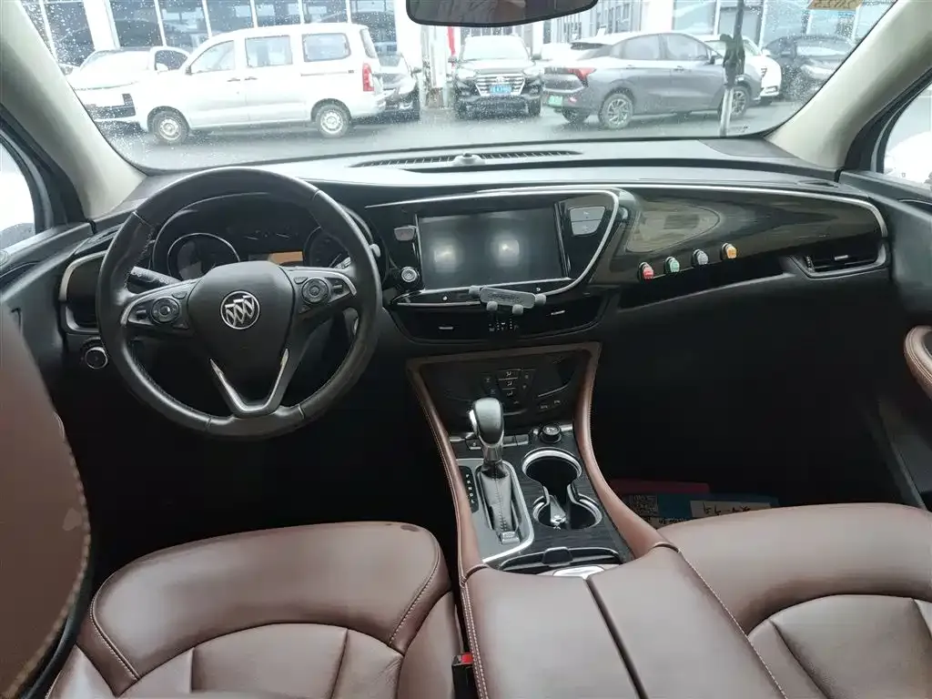 Buick Envision Plus — фото 10