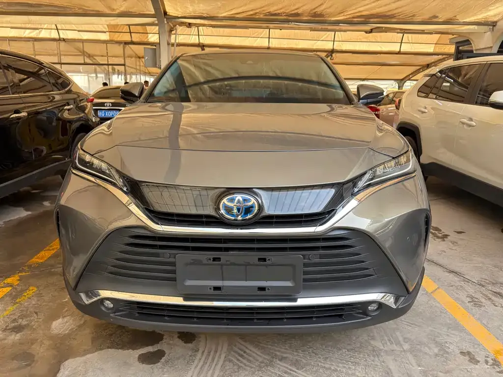 Toyota Harrier — фото 2