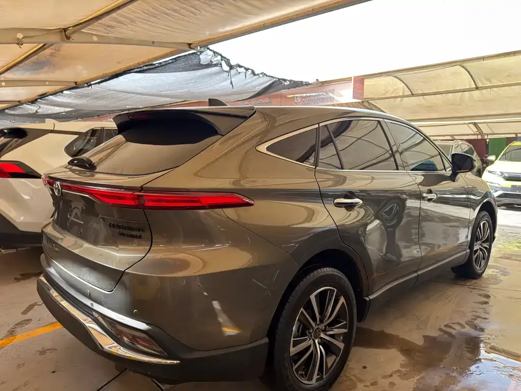 Toyota Harrier — фото 9