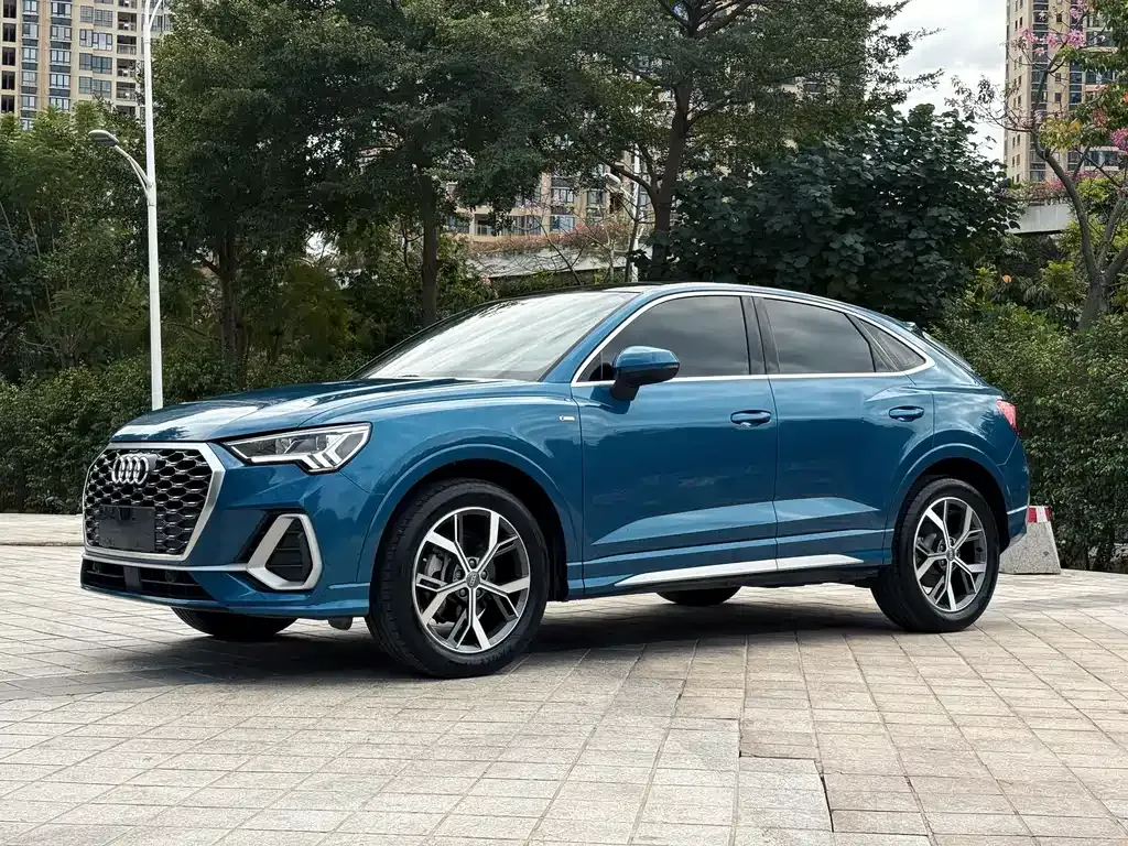 Audi Q3 Sportback — фото 1