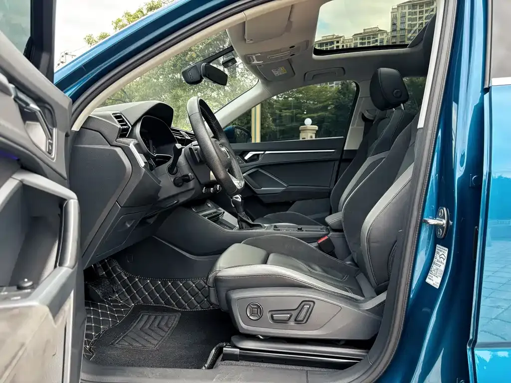 Audi Q3 Sportback — фото 7