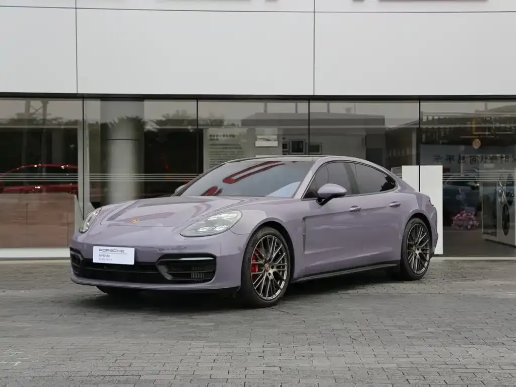 Porsche Panamera — фото 1