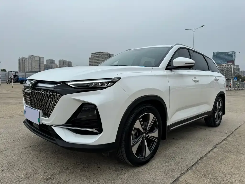 Changan X7 PLUS — фото 1