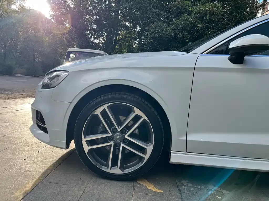 Audi A3 — фото 8