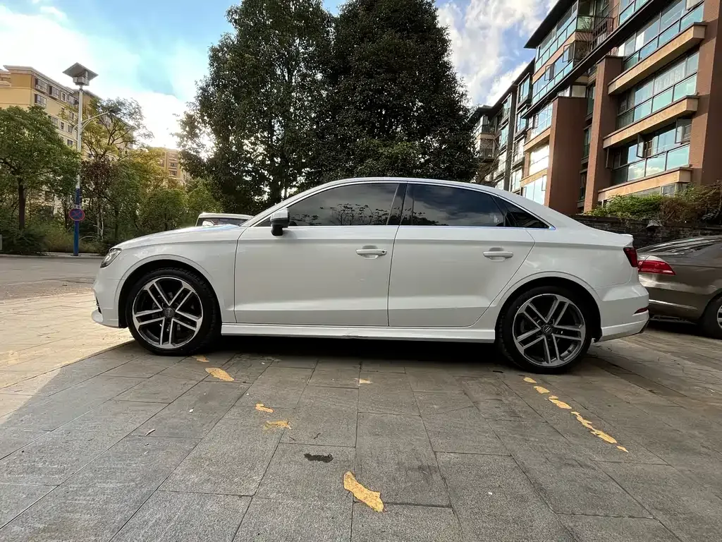 Audi A3 — фото 9