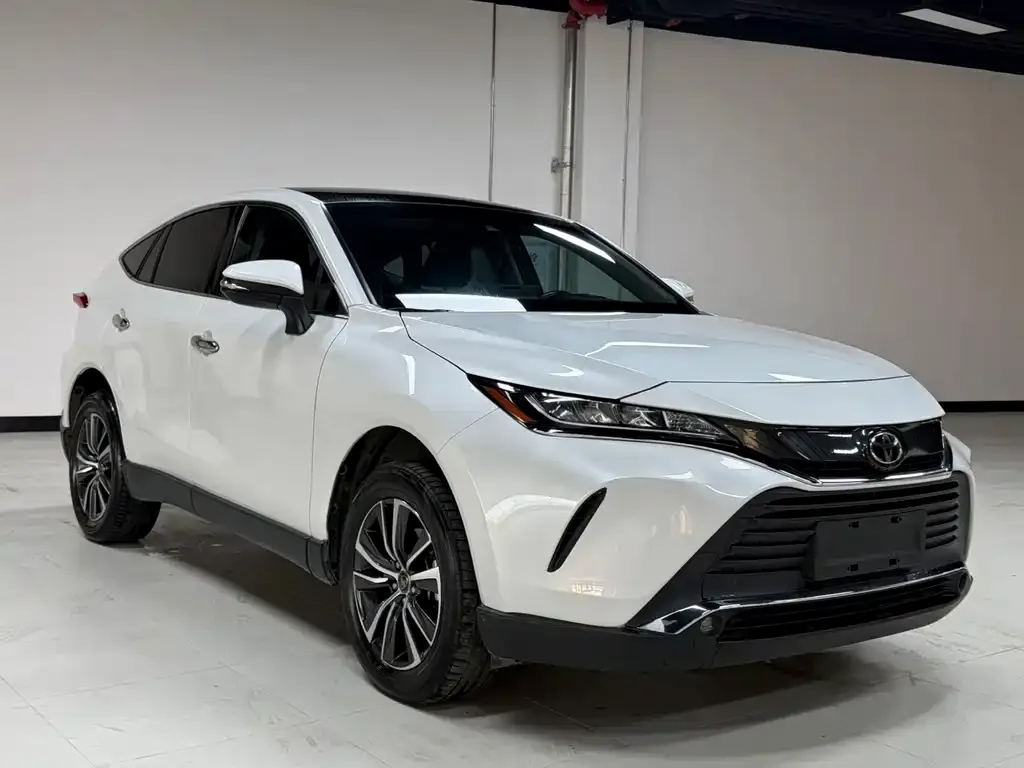 Toyota Harrier — фото 3