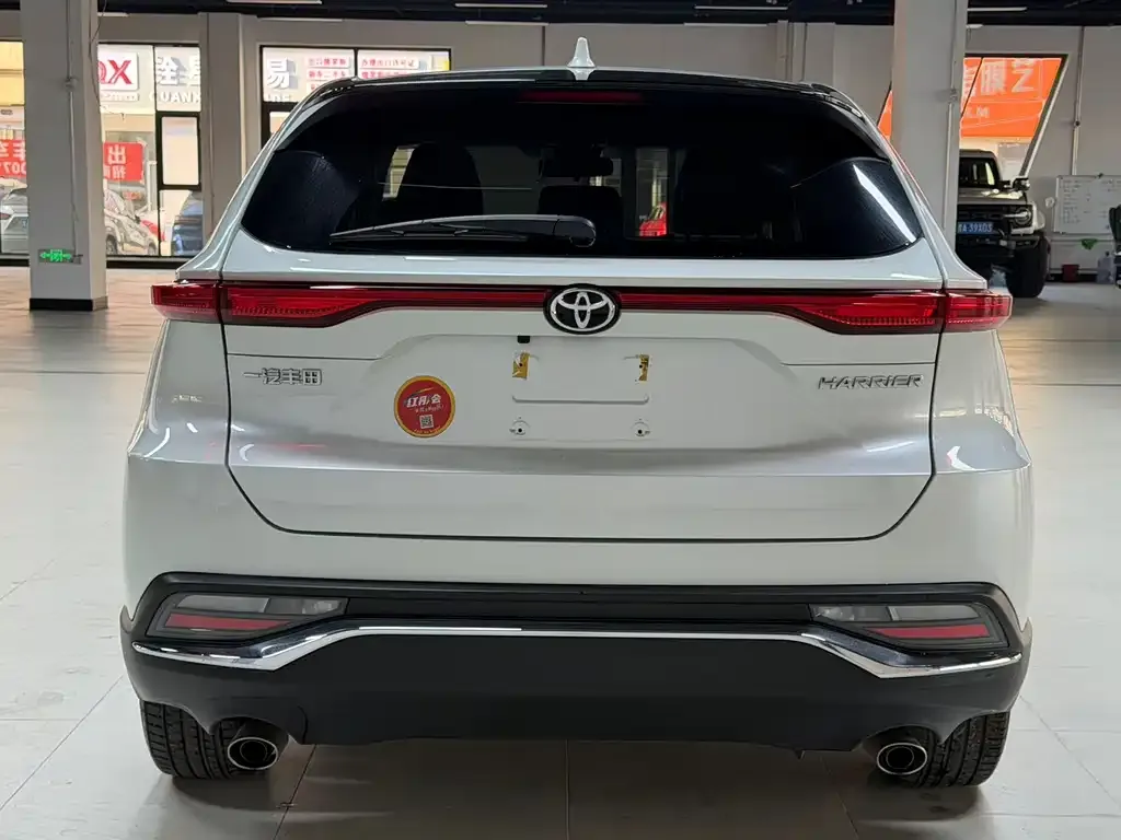 Toyota Harrier — фото 6