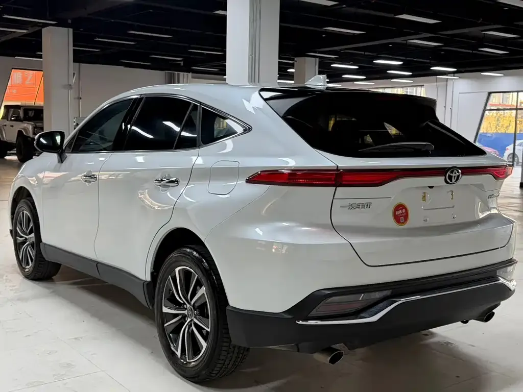 Toyota Harrier — фото 7