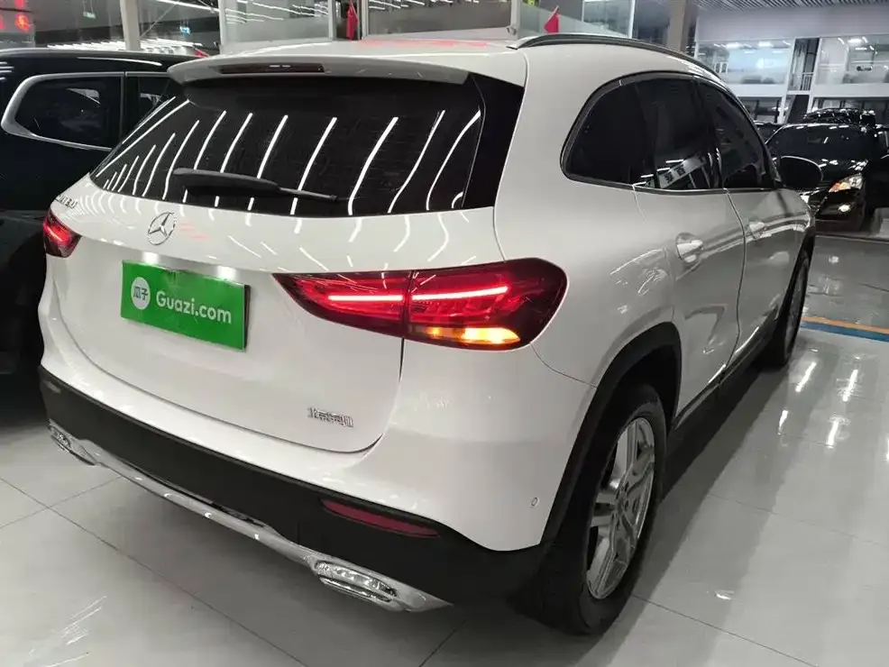 Mercedes-Benz GLA — фото 10