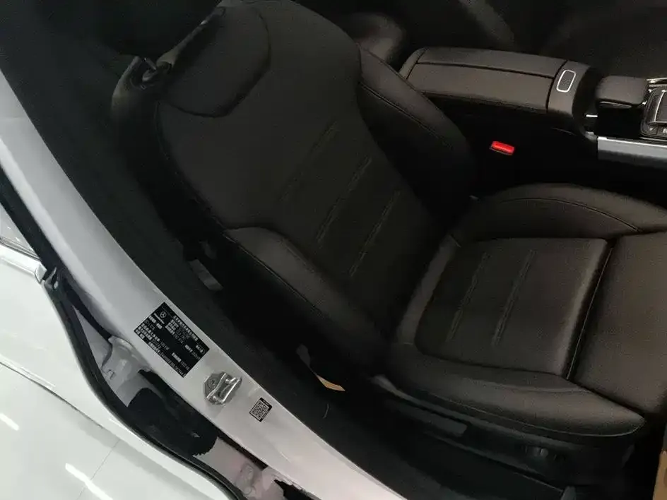 Mercedes-Benz GLA — фото 5