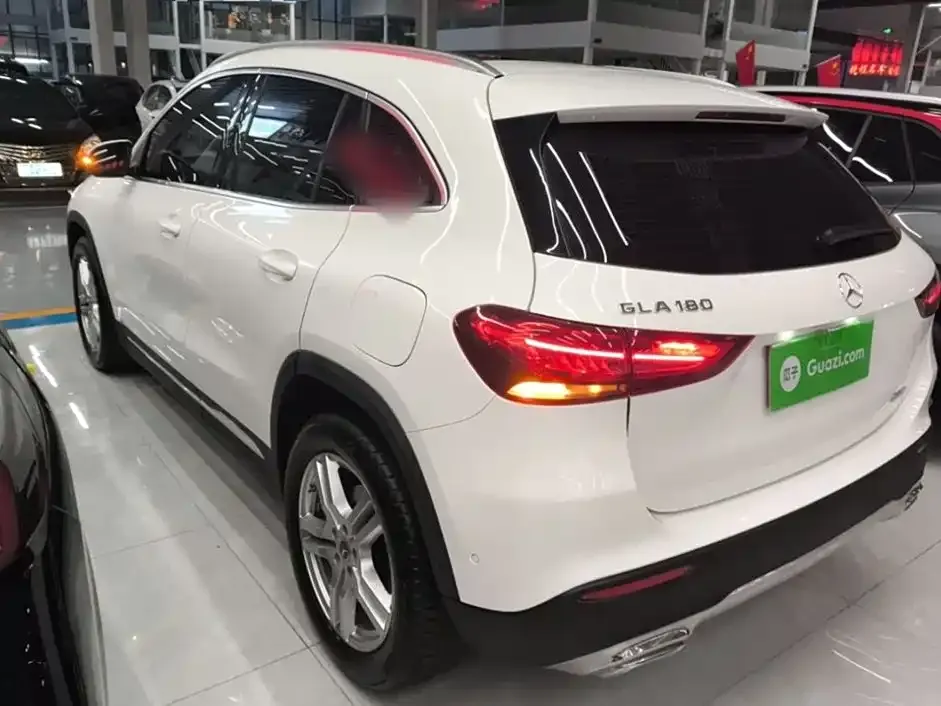 Mercedes-Benz GLA — фото 8