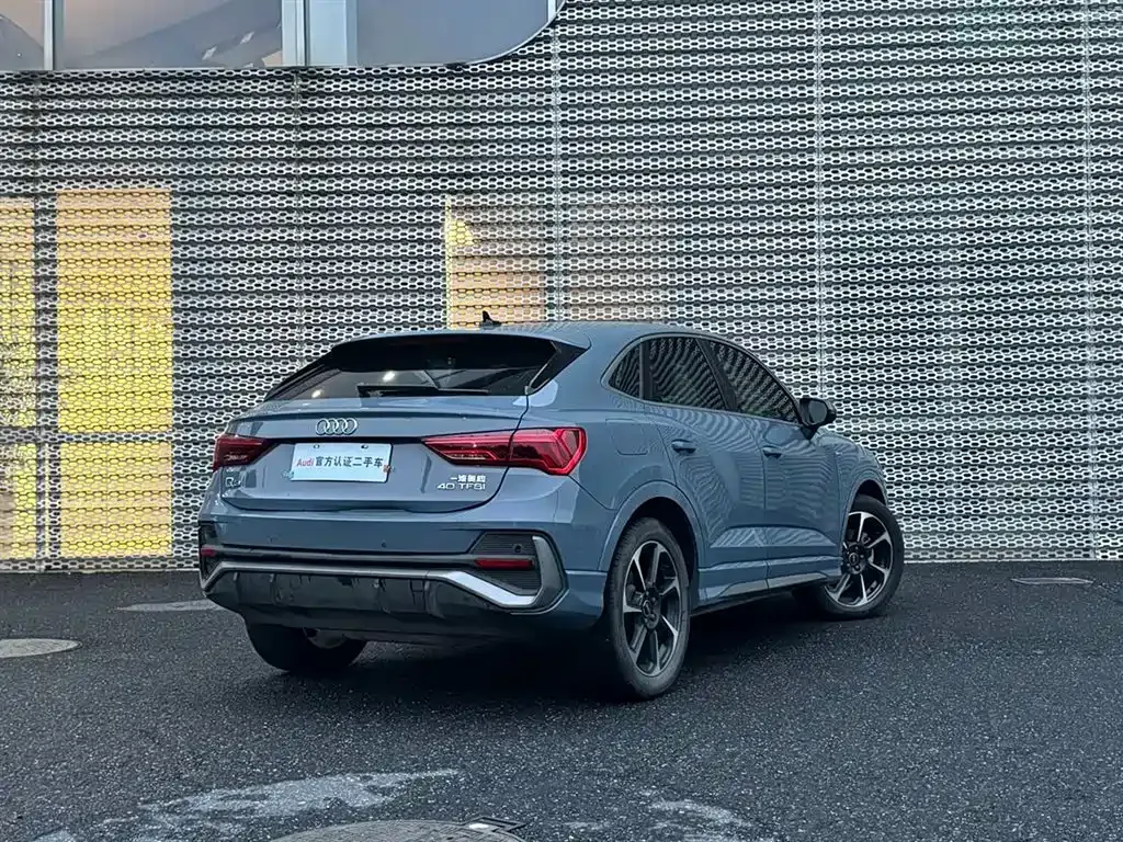 Audi Q3 Sportback — фото 7
