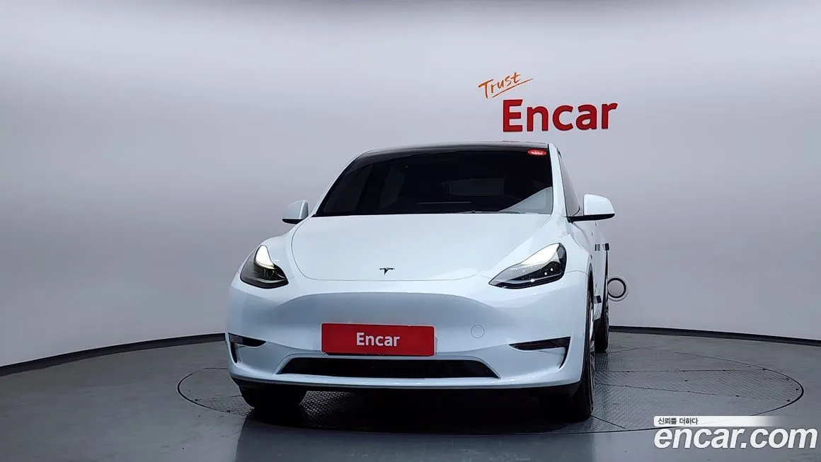 Tesla Model Y — фото 3