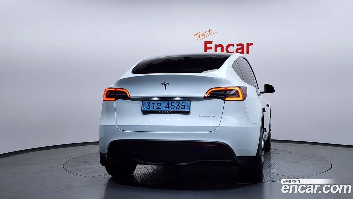 Tesla Model Y — фото 4