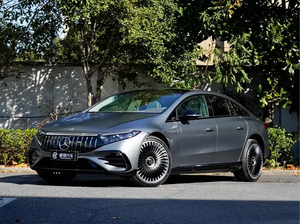 Mercedes-Benz EQS AMG — фото 2