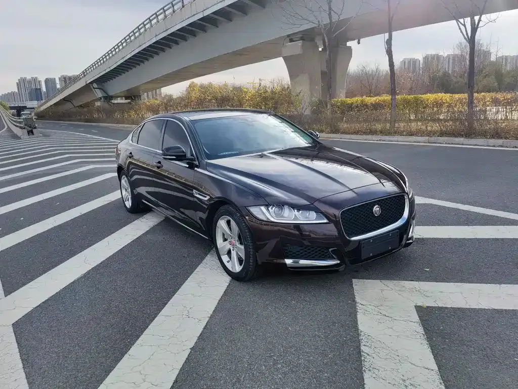 Jaguar XFL — фото 3