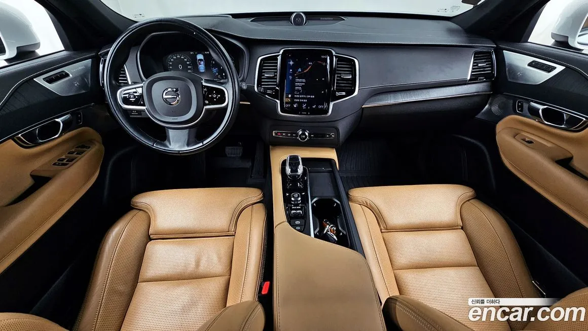 Volvo XC90 — фото 7