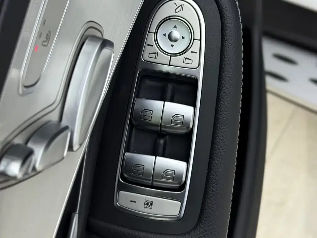 Mercedes-Benz GLC — фото 10