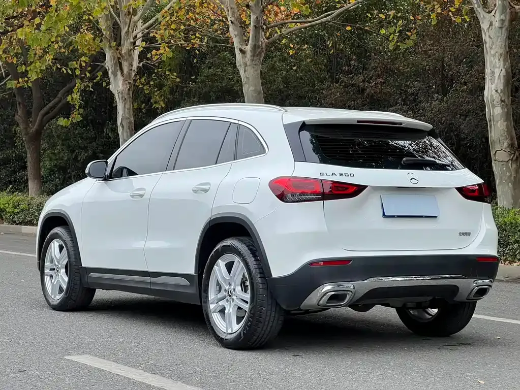 Mercedes-Benz GLA — фото 6
