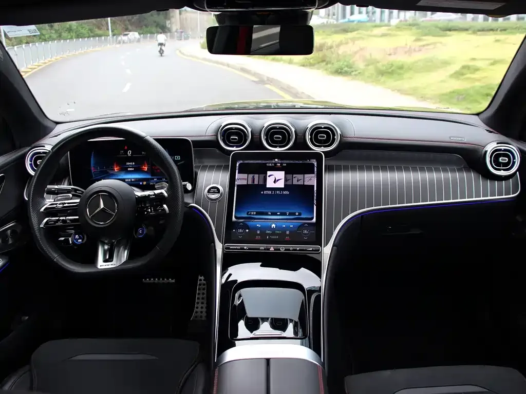 Mercedes-Benz GLC Coupe AMG — фото 6