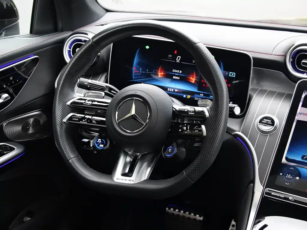 Mercedes-Benz GLC Coupe AMG — фото 7