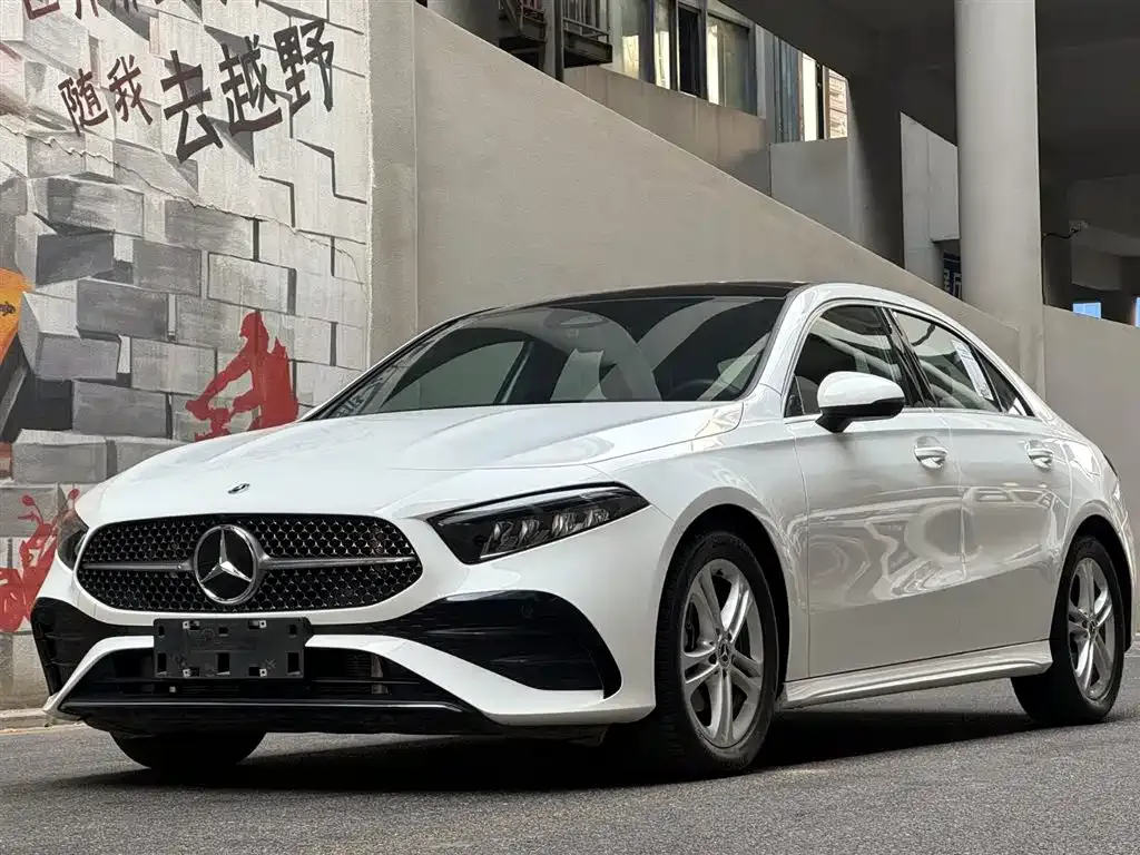 Mercedes-Benz A-Class — фото 1