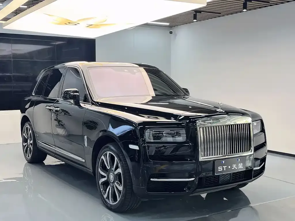 Rolls-Royce Cullinan — фото 2