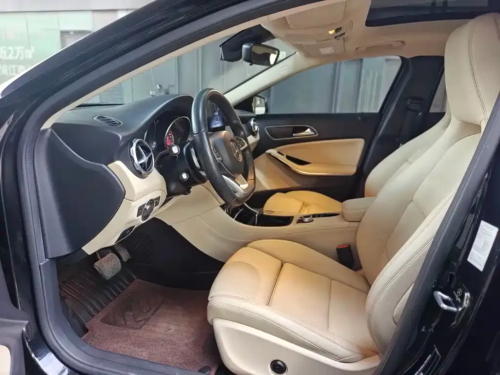 Mercedes-Benz GLA — фото 8