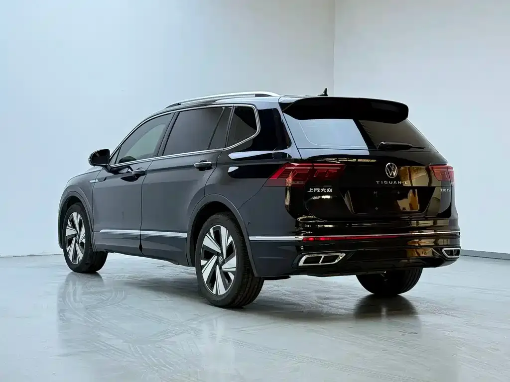 Volkswagen Tiguan L — фото 3