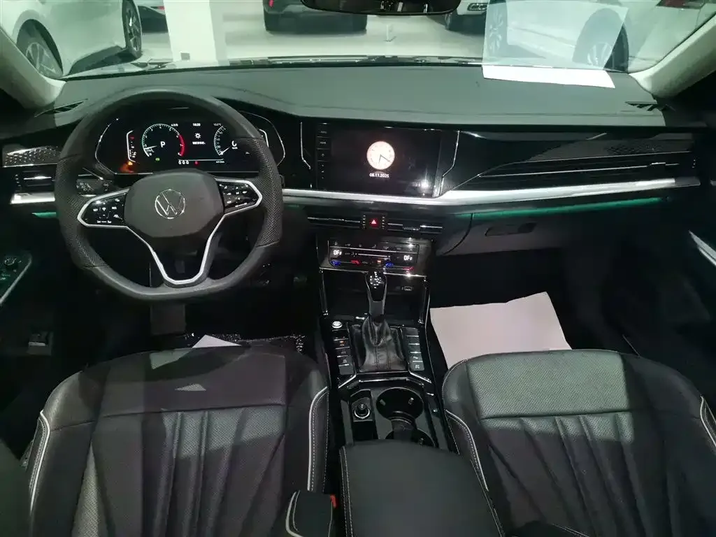 Volkswagen Passat — фото 10