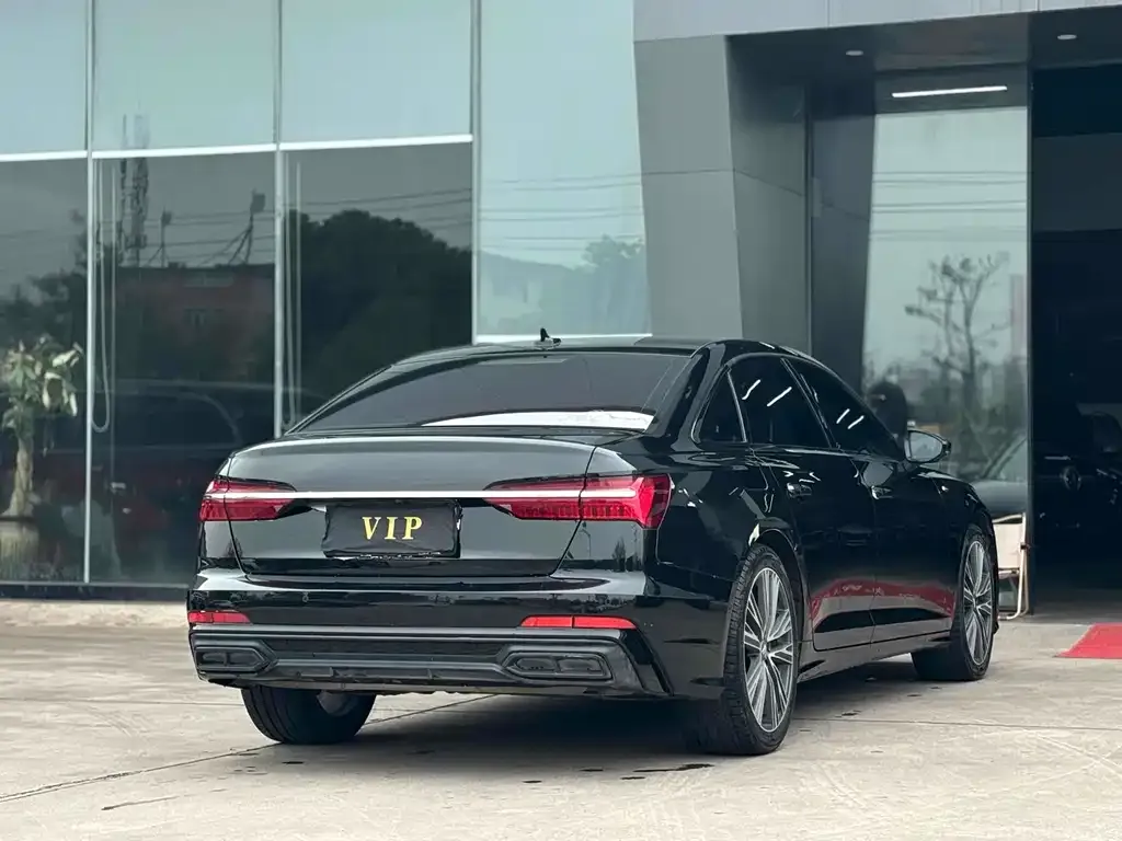 Audi A6L — фото 6