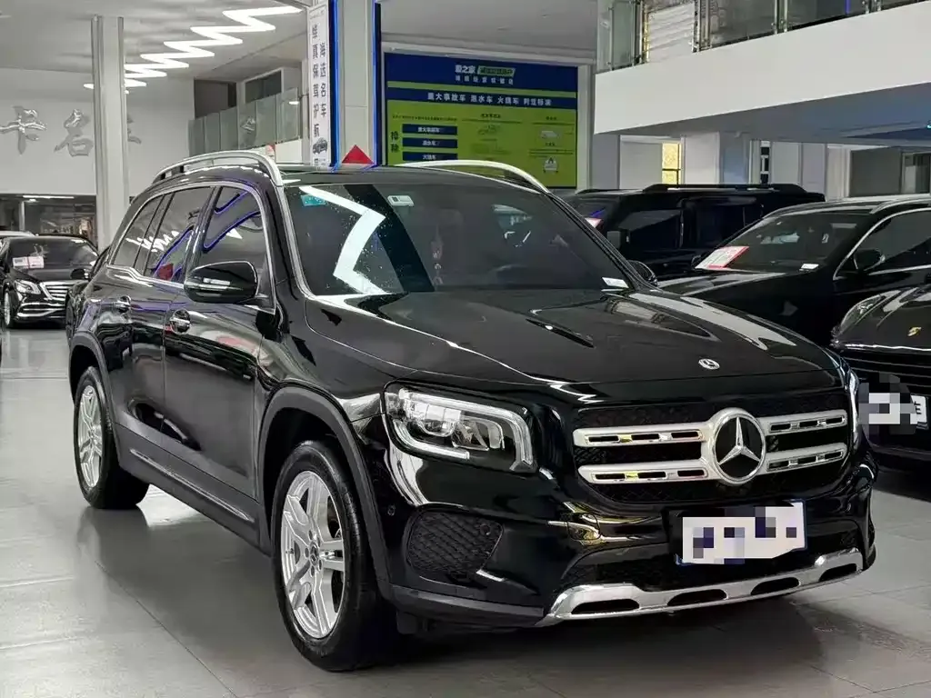 Mercedes-Benz GLB — фото 2