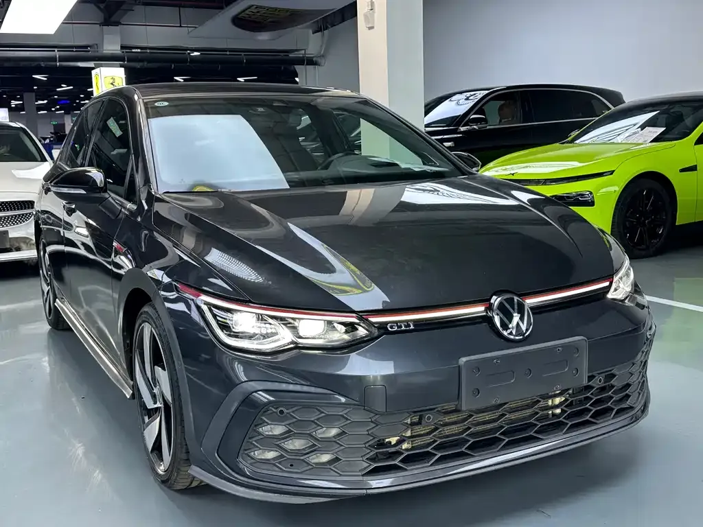 Volkswagen Golf GTI — фото 3