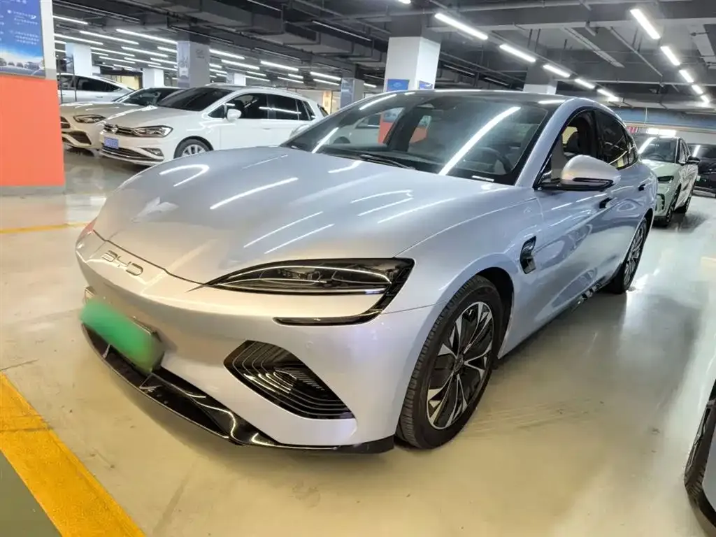 BYD Seal — фото 1