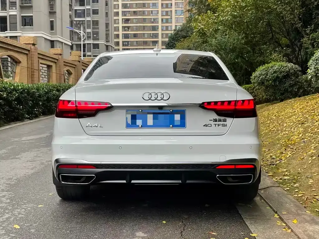 Audi A4L — фото 5