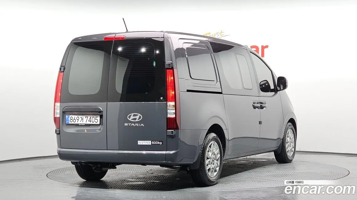 Hyundai Staria — фото 2