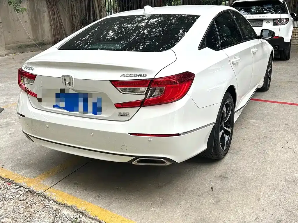 Honda Accord — фото 4