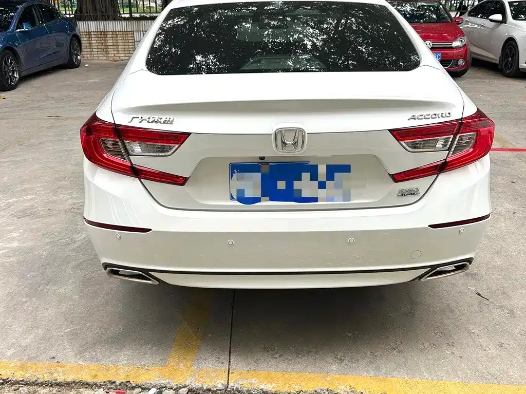Honda Accord — фото 5