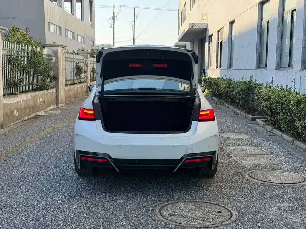 BMW i3 — фото 6