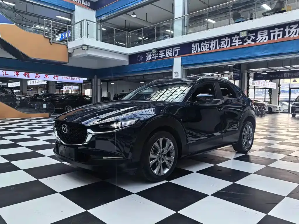 Mazda CX-30 — фото 1